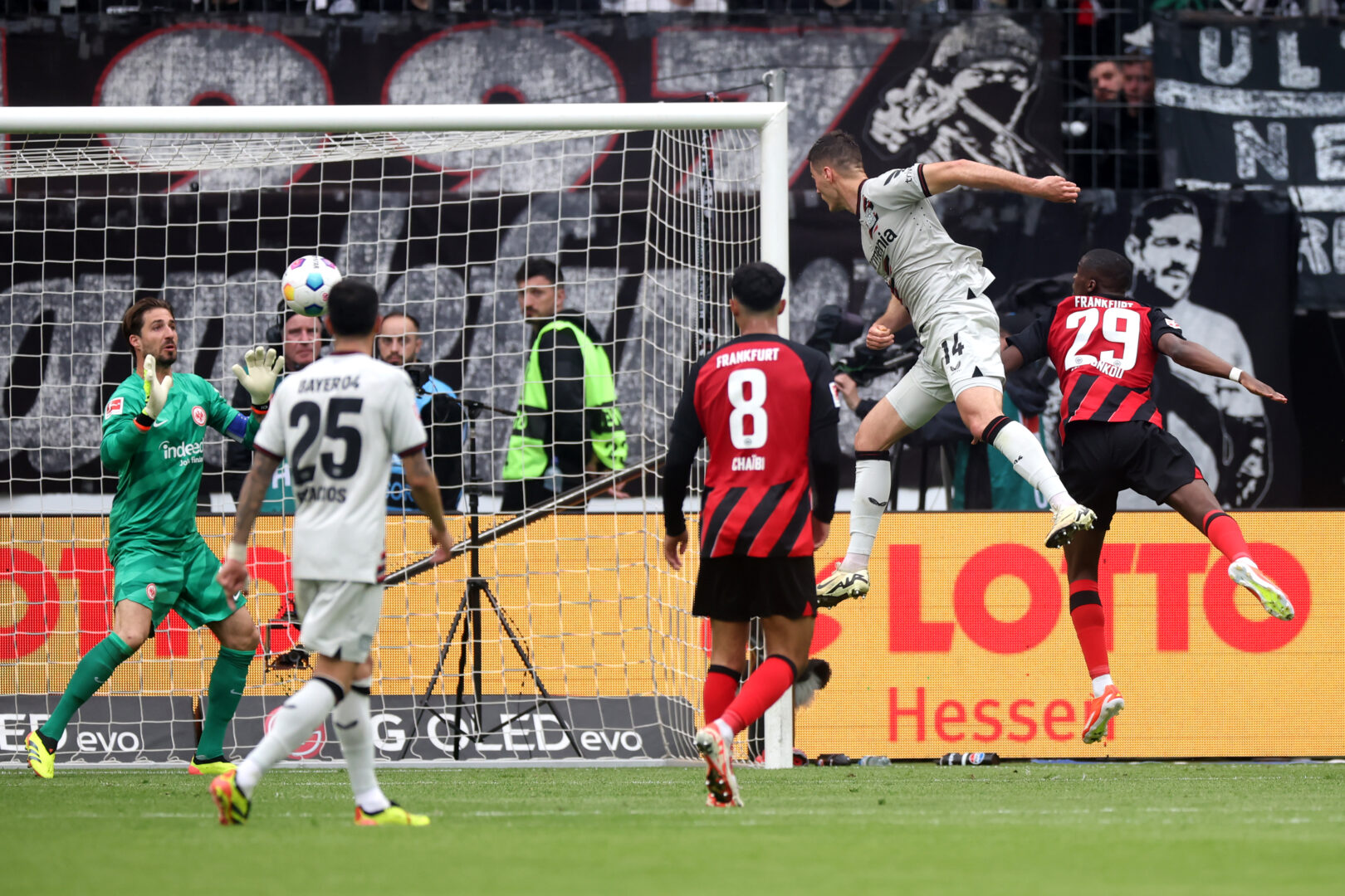 Bundesliga: Patrick Schick trifft zum 2:1.