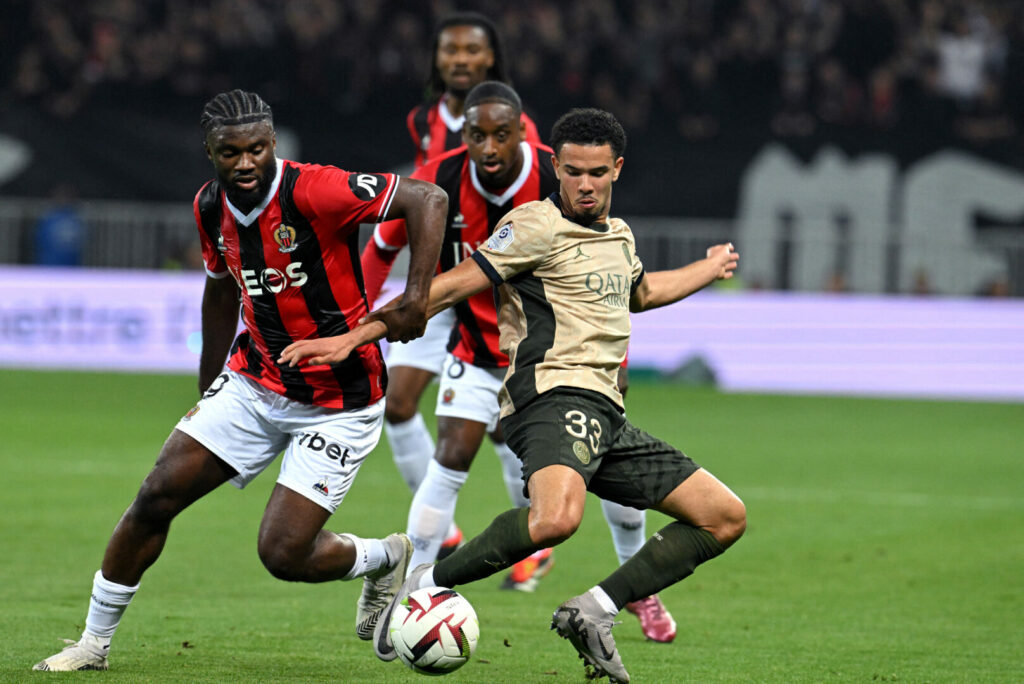 Am Mittwochabend hat der Tabellenfünfte OGC Nizza den bereits feststehenden Meister Paris Saint-Germain empfangen. Gegen einen selbstbewussten auftretenden Gastgeber siegte PSG letztlich mit 2:1.