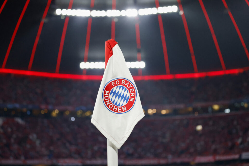 Der Streit rund um die Vergabe der TV-Rechte schlägt weiterhin hohe Wellen. Nun hat sich auch der FC Bayern im Konflikt zwischen der DFL und DAZN zu Wort gemeldet.