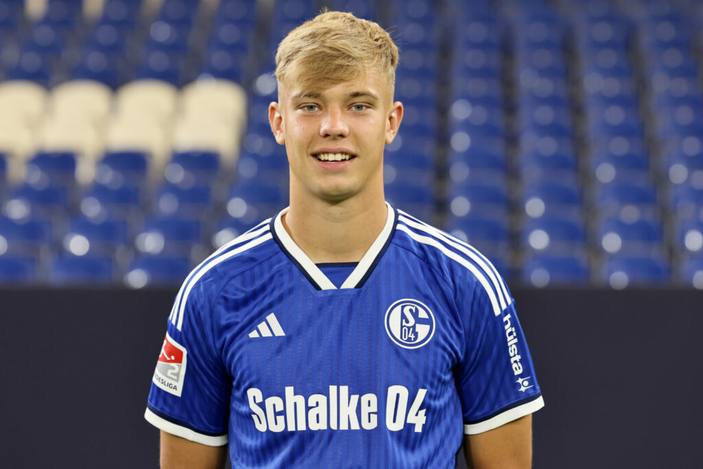 Der SV Werder Bremen hat den nächsten Transfer für die kommende Saison unter Dach und Fach gebracht. Keke Topp wird vom FC Schalke 04 an die Weser wechseln.