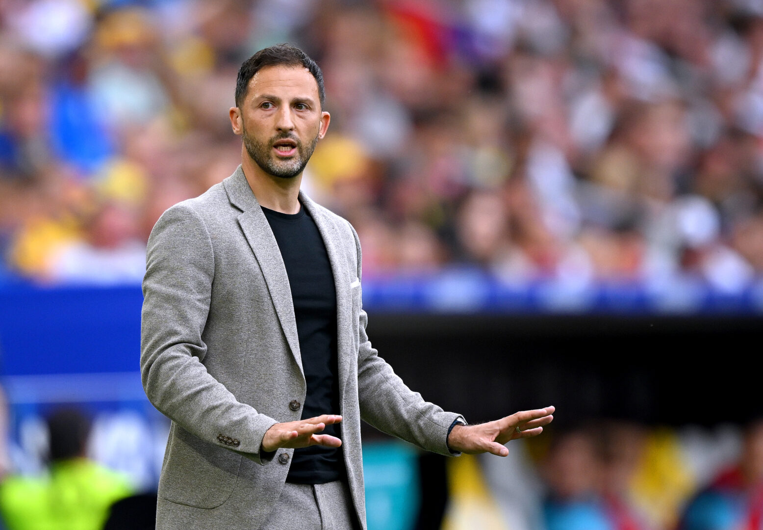 Bereits im Achtelfinale kommt es zum Top-Duell zwischen Frankreich und Belgien. Domenico Tedesco sieht seine Roten Teufel im Hinblick auf die Partie gut aufgestellt.