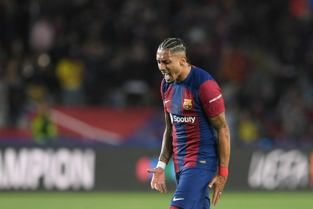 Dem chronisch klammen FC Barcelona könnte ein wahrer Geldsegen bevorstehen. So bietet ein Klub aus Saudi-Arabien satte 65 Millionen Euro für Raphinha. 