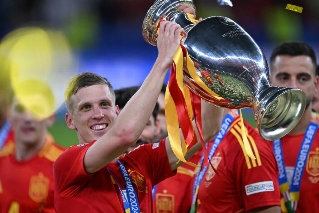 Wechselt Dani Olmo nach Spanien?