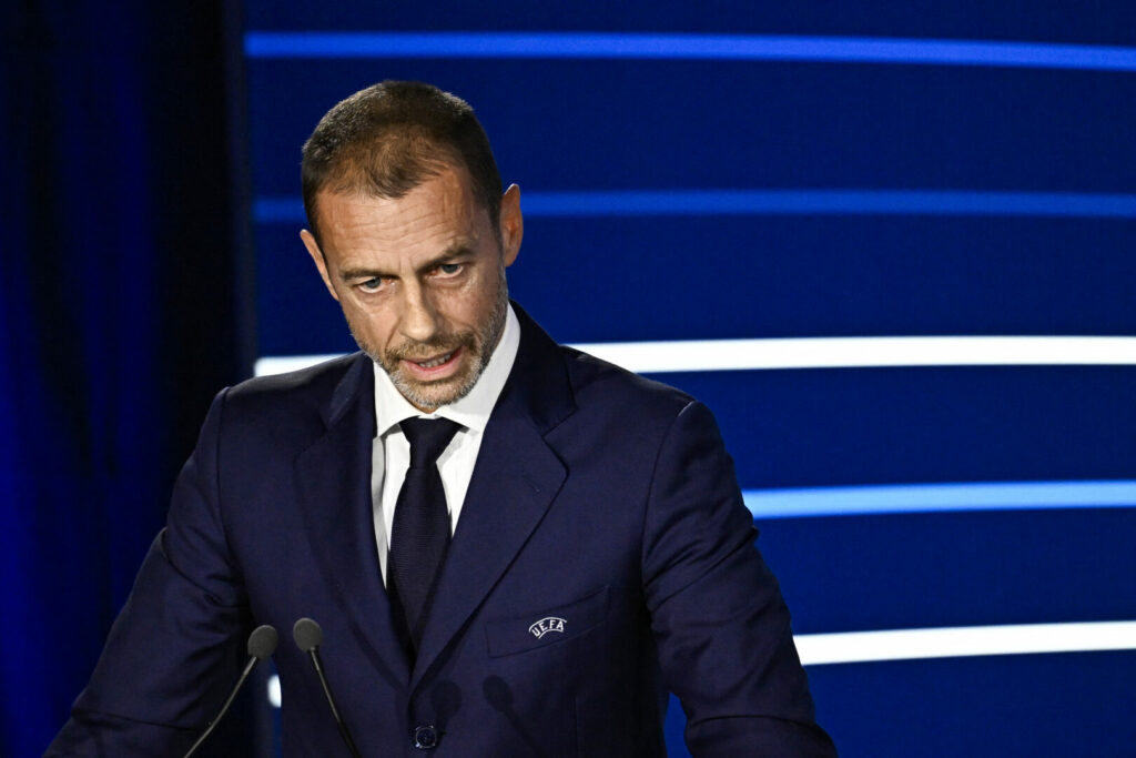 Aleksander Ceferin schaut kritisch