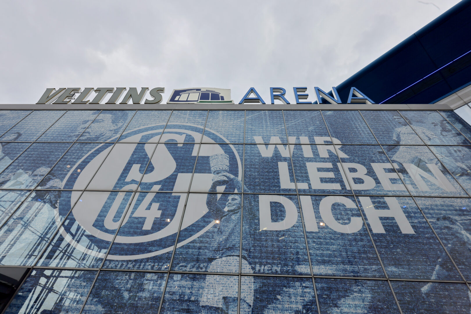 Der FC Schalke 04 steht vor der Verpflichtung von Emil Hojlund.