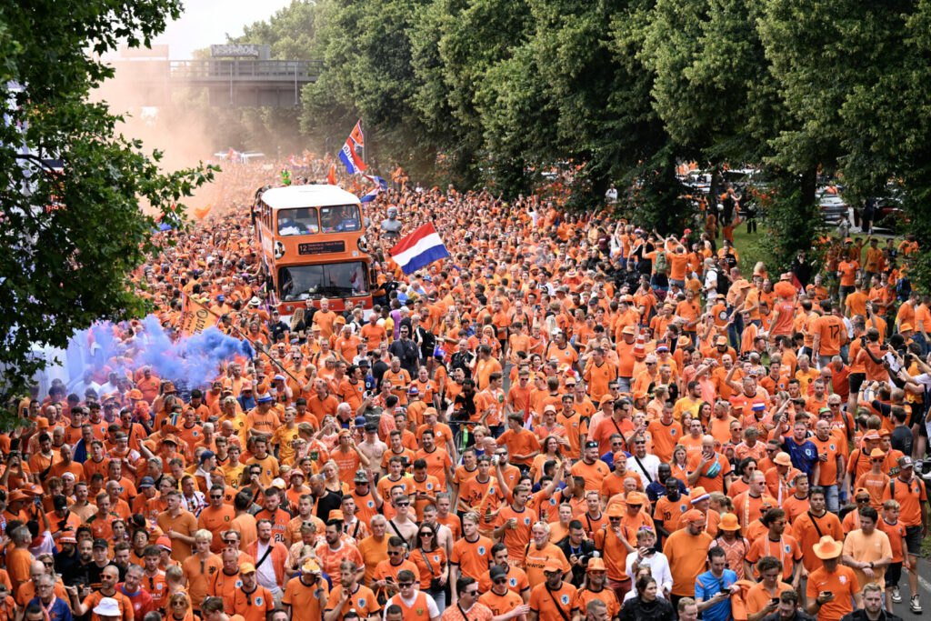 EM 2024: Die Niederlande wird im Halbfinale von zahlreichen Fans unterstützt.