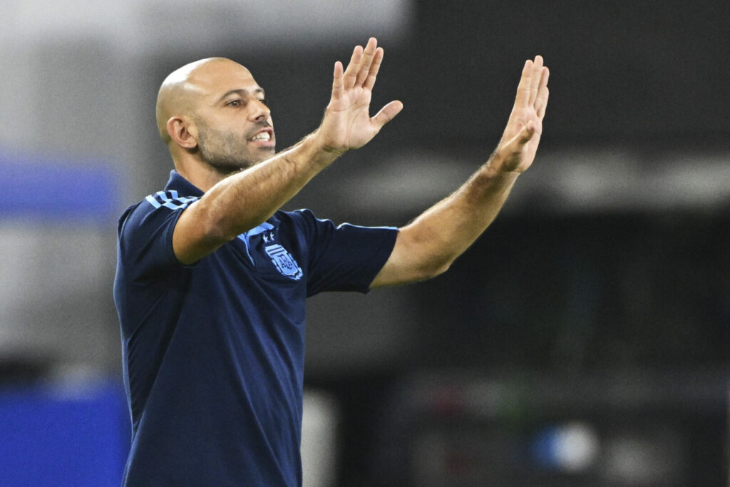 Mascherano Olympia