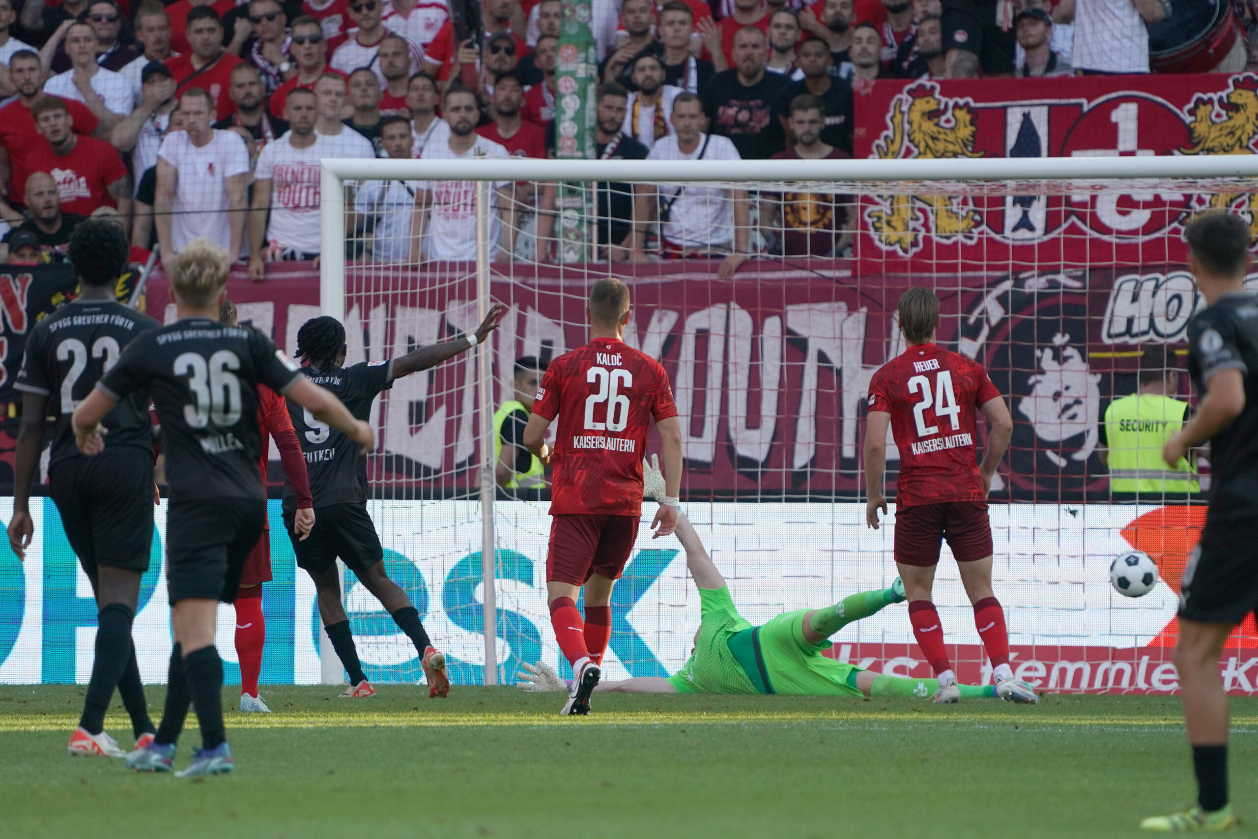 2. Bundesliga | FCK rettet Remis dank Ache, SSV Jahn besiegt Ulm