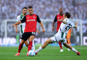 Gladbach Leverkusen Xhaka