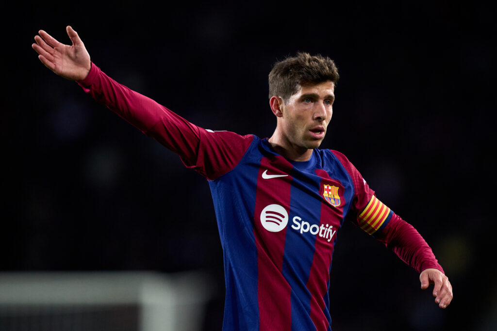 Eintracht Frankfurt zeigt Interesse an Sergi Roberto. Der Routinier hatte den FC Barcelona zuletzt nach 18 Jahren im Verein verlassen. 