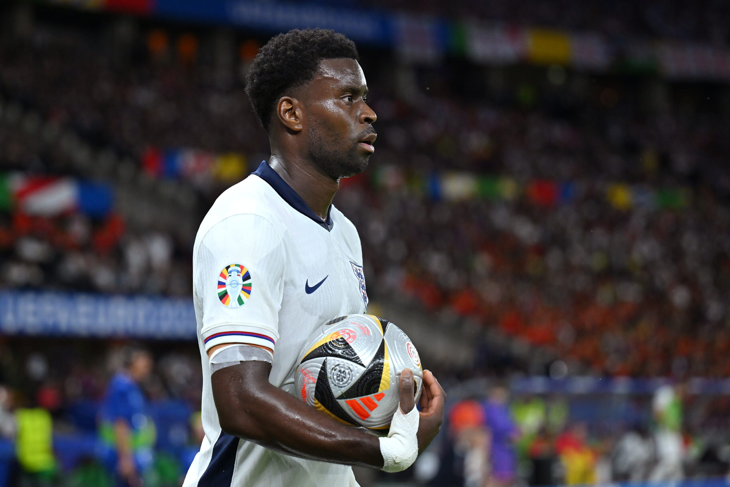 Verbessertes Angebot: Newcastle will Marc Guehi!