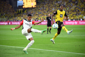 Nach einem überaus gelungenen Bundesliga-Start greift Eintracht Frankfurt am Donnerstag in die Europa League ein. Die Stimmung am Main könnte dabei nicht viel besser sein.