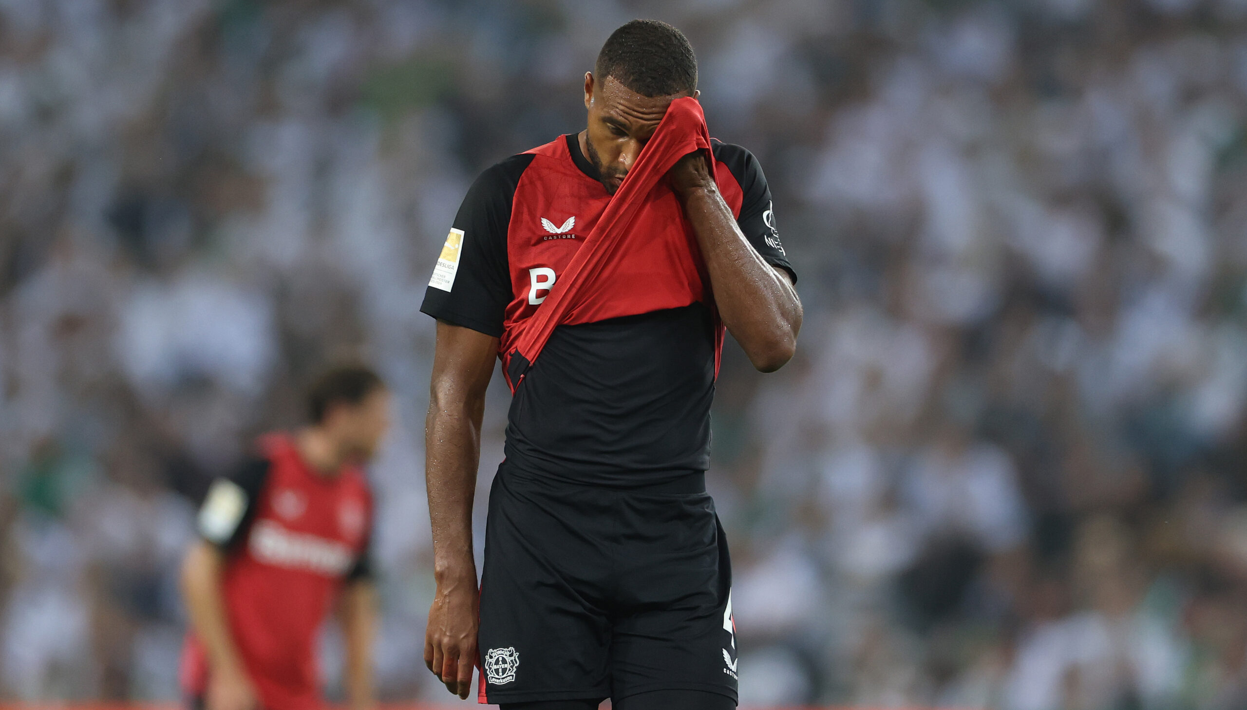Jonathan Tah bleibt bei Bayer Leverkusen.
