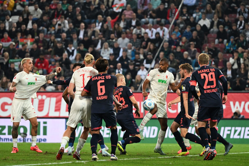 Der FC Augsburg und der 1. FSV Mainz 05 lieferten sich in der Bundesliga ein packendes Duell.