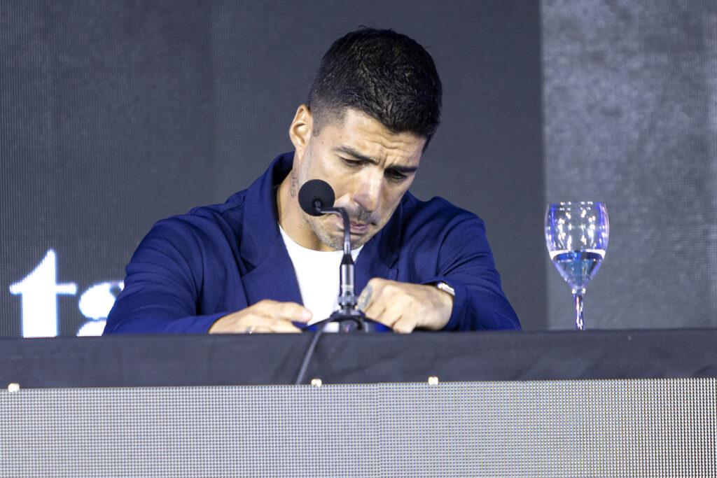 Luis Suarez verkündet seinen Rücktritt