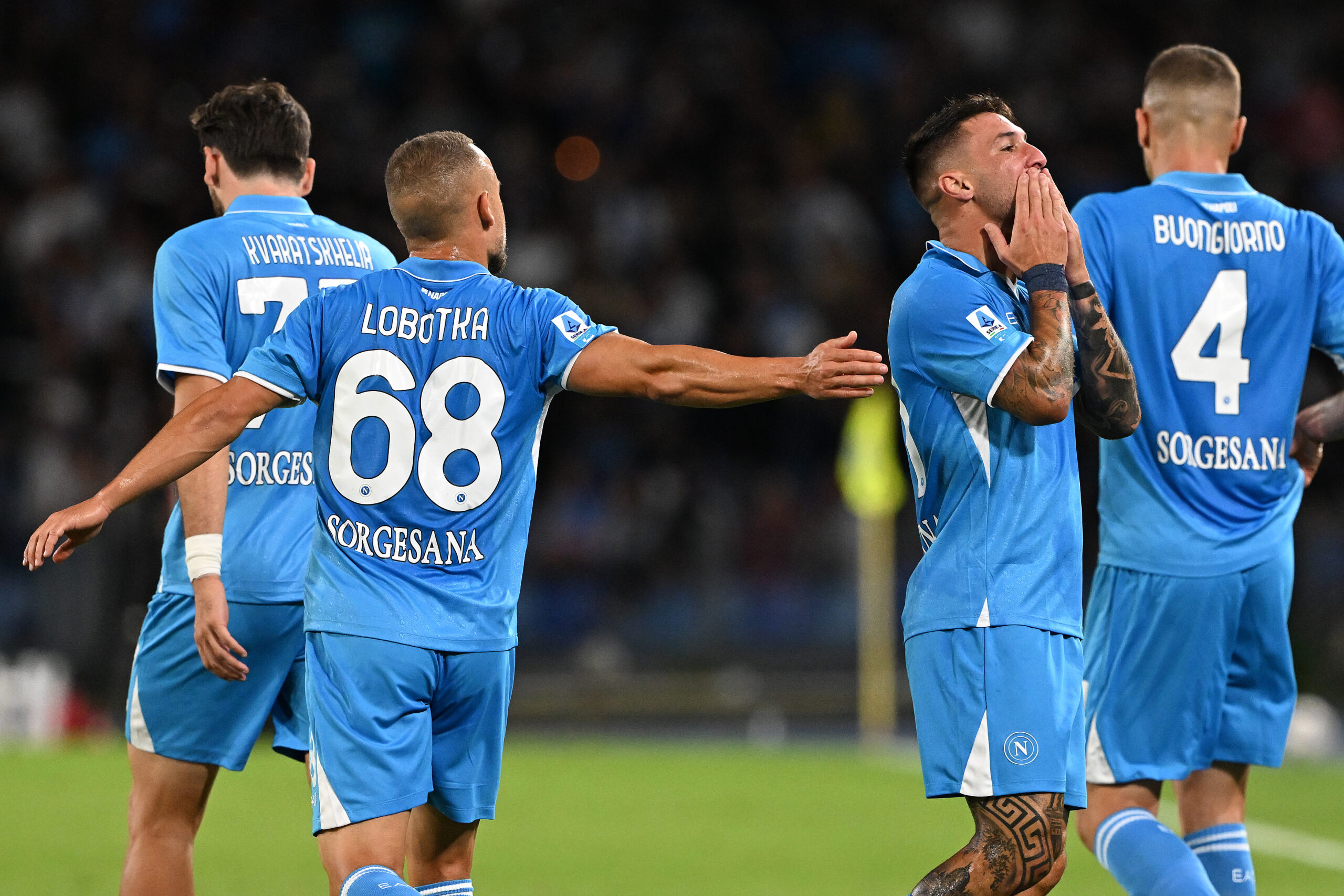 Nach Sieg gegen Monza: Napoli erobert Tabellenspitze!