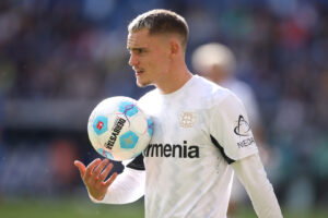 Der 22. Bundesliga-Spieltag steht ganz im Zeichen des Spitzenspiels zwischen Bayer Leverkusen und dem FC Bayern. Doch auch im Kampf um die europäischen Plätze geht es um wichtige Punkte. Wir dürfen uns also in jeder Hinsicht auf ein packendes Fußball-Wochenende freuen!
