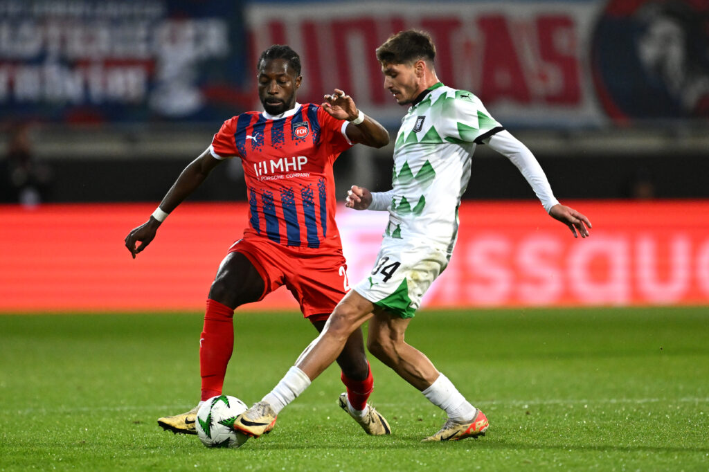 Im ersten offiziellen Europapokal-Spiel seiner Vereinshistorie hat der FC Heidenheim NK Olimpija Ljubljana zu Gast gehabt. Gegen den slowenischen Vertreter triumphierten die Schwaben hochverdient mit 2:1. 