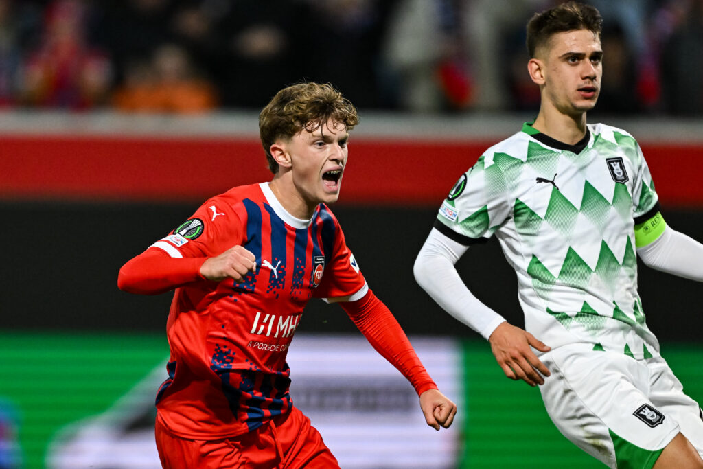 Die deutsche U21-Nationalmannschaft kann mit einem Sieg aus den verbleibenden zwei Qualifikationsspielen den Gruppensieg und damit die sichere EM-Teilnahme unter Dach und Fach bringen. Doch dieses Ziel ist für die DFB-Junioren nur ein Zwischenschritt. 