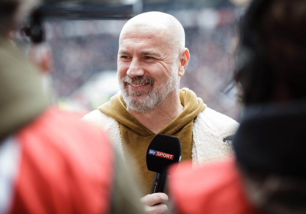 Seit April diesen Jahres ist HSV Legende Sergej Barbarez als Trainer für die Nationalmannschaft von Bosnien-Herzegowina verantwortlich. Vor dem Spiel gegen Deutschland sprach der frühere Torjäger auch über eine Ex-Vereine.