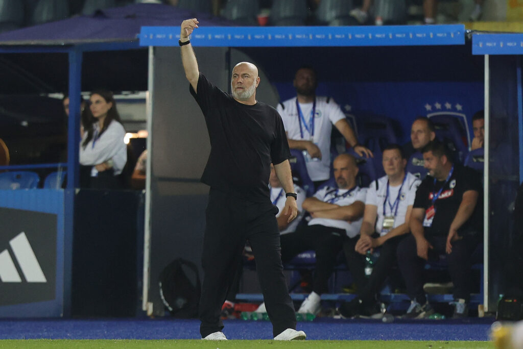 Sergej Barbarez als Trainer von Bosnien-Herzegowina.