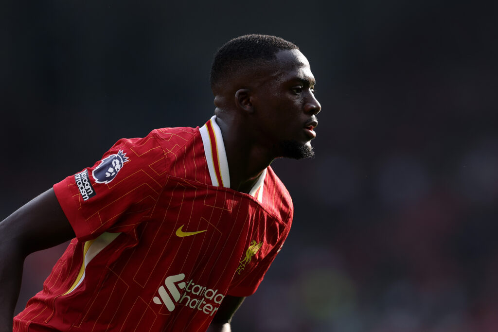 Nach der Vertragsverlängerung mit Jarell Quansah steht der FC Liverpool vor der nächsten Einigung mit einem Innenverteidiger. Auch Ibrahima Konate soll langfristig an der Anfield Road bleiben.