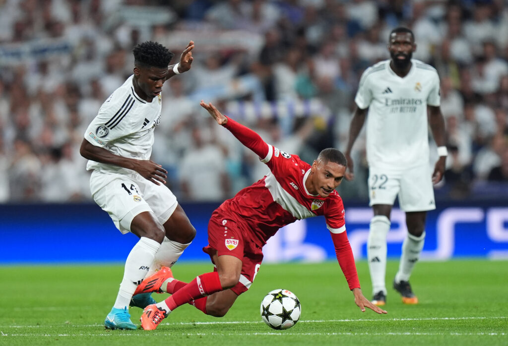 Enzo Millot im Duell mit Aurelien Tchouameni