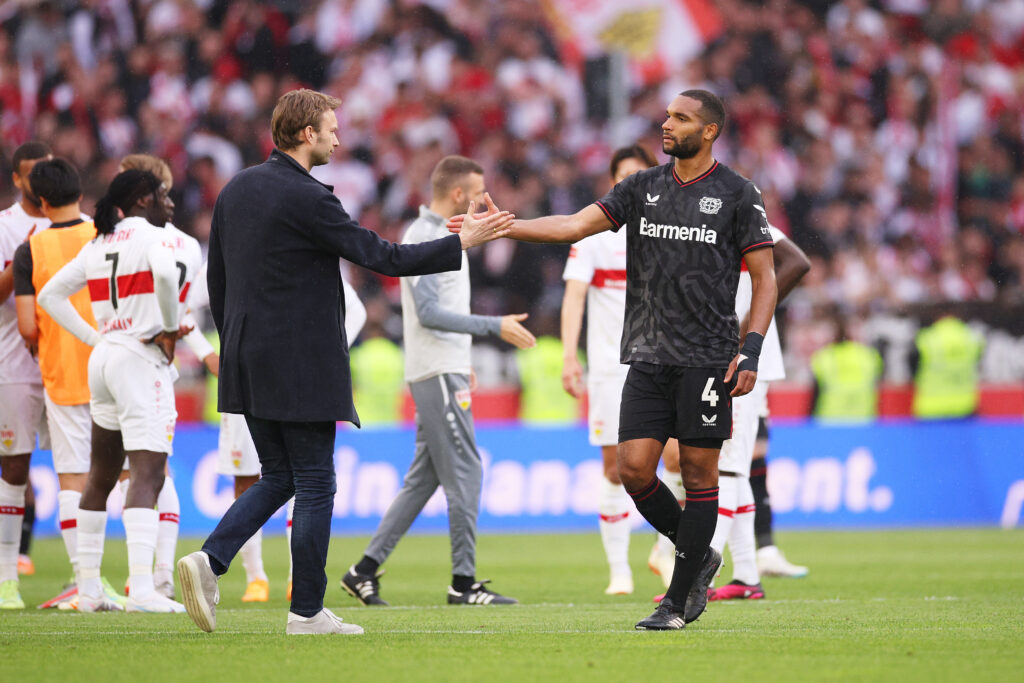 Simon Rolfes hofft auf en Verbleib von Jonathan Tah.