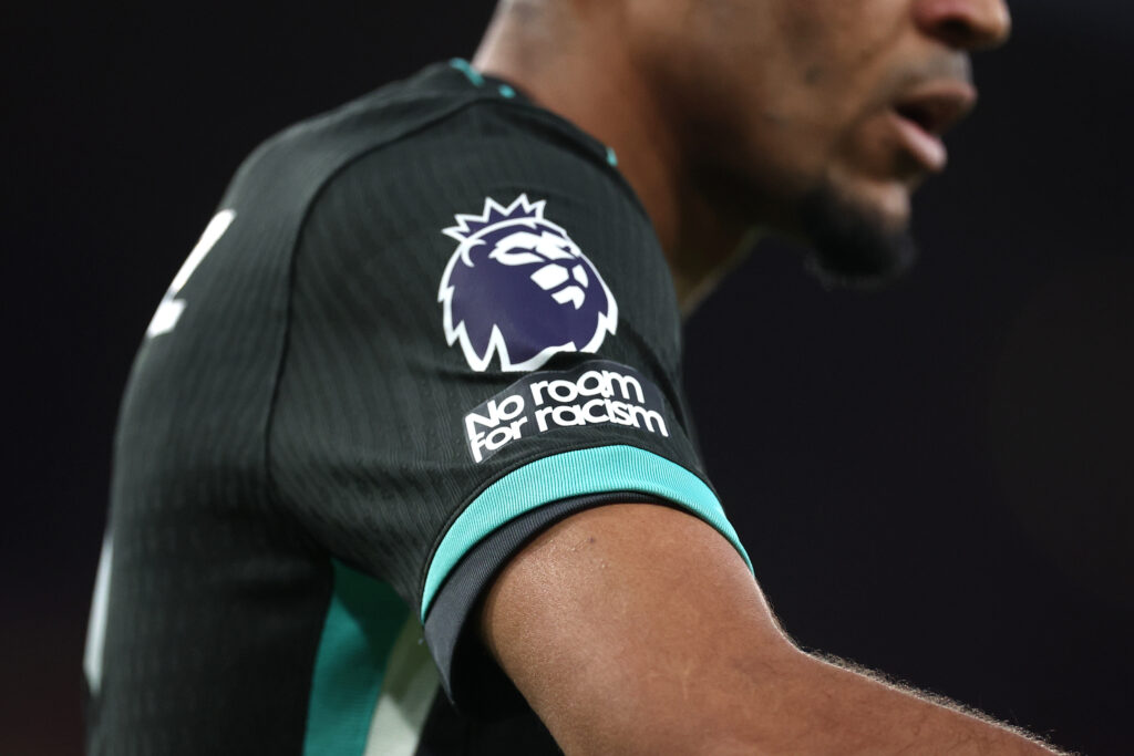 Am Freitag (22.11) stimmen die Premier-League-Vereine über neue Sponsoringregeln ab. Für ein Inkrafttreten der Vorschläge müssten 14 von 20 Klubs ihre Zustimmung erteilen.