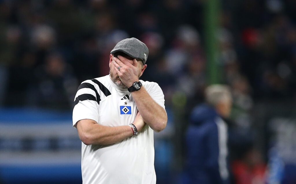 Die Zeit von Steffen Baumgart beim HSV könnte bald enden.