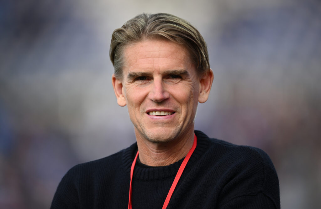 FC Bayern: Sportdirektor Christoph Freund ist sehr zufrieden.