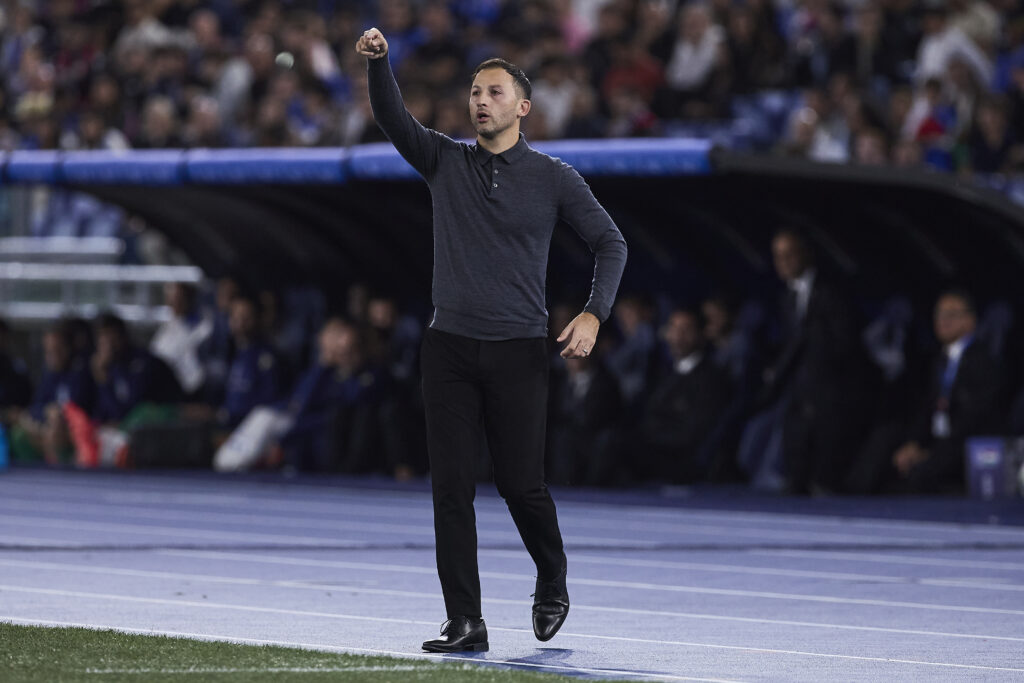 Nach der Nations-League-Pleite stehen Belgien und Nationaltrainer Domenico Tedesco gehörig unter Druck. Den roten Treufeln droht sogar der Abstieg in Liga B.