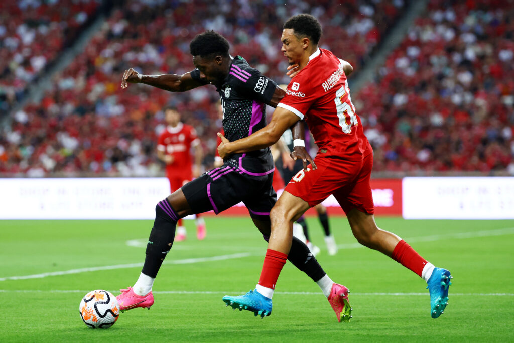 Alphonso Davies und Trent Alexander-Arnold