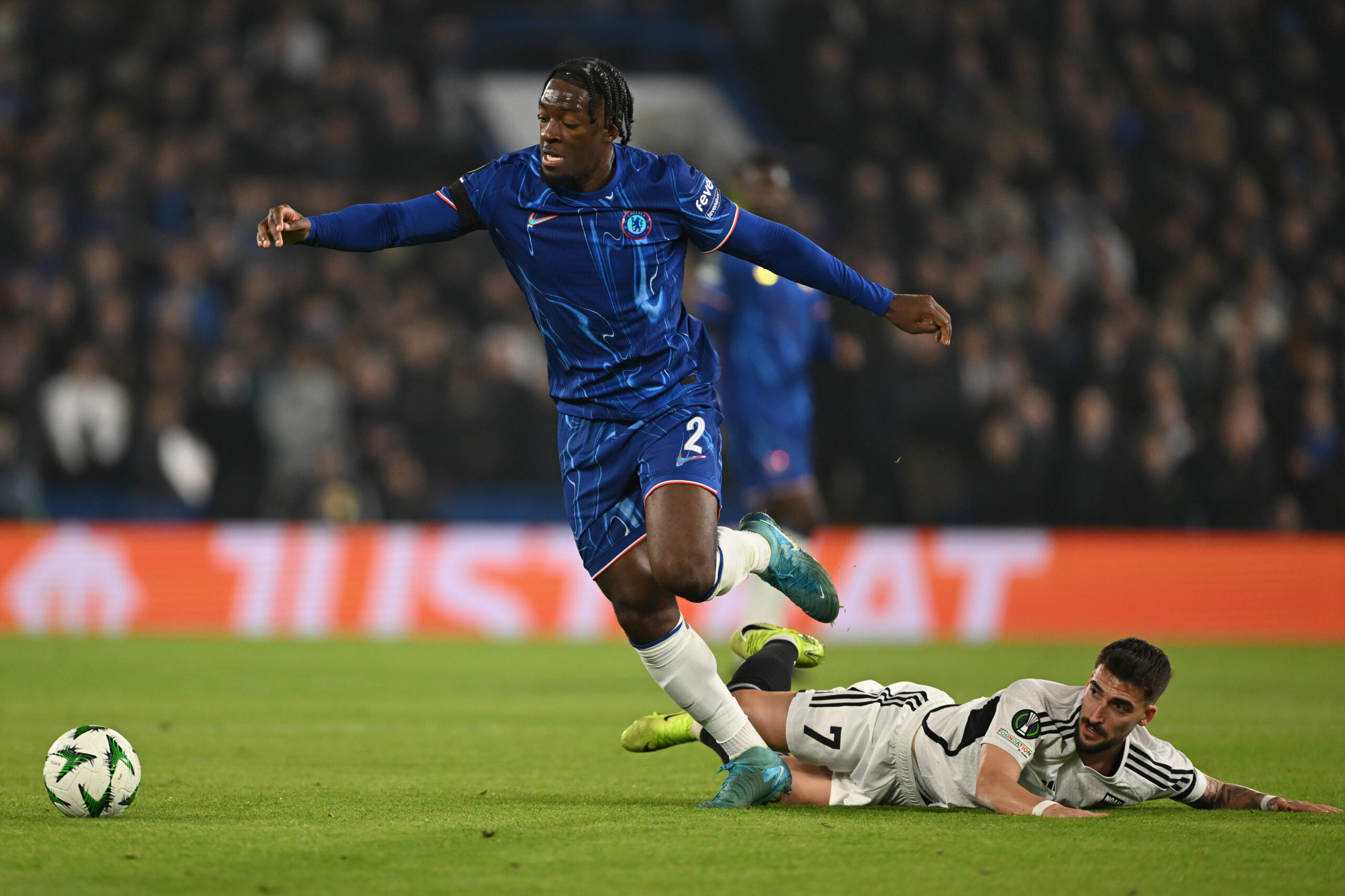 Abgang im Winter? Juventus und Bundesligist mit Interesse an Chelsea-Verteidiger Disasi!