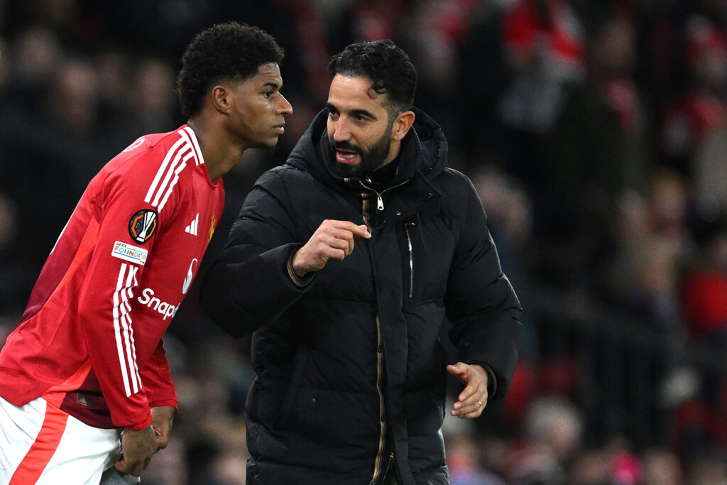Ruben Amorim instruiert Marcus Rashford