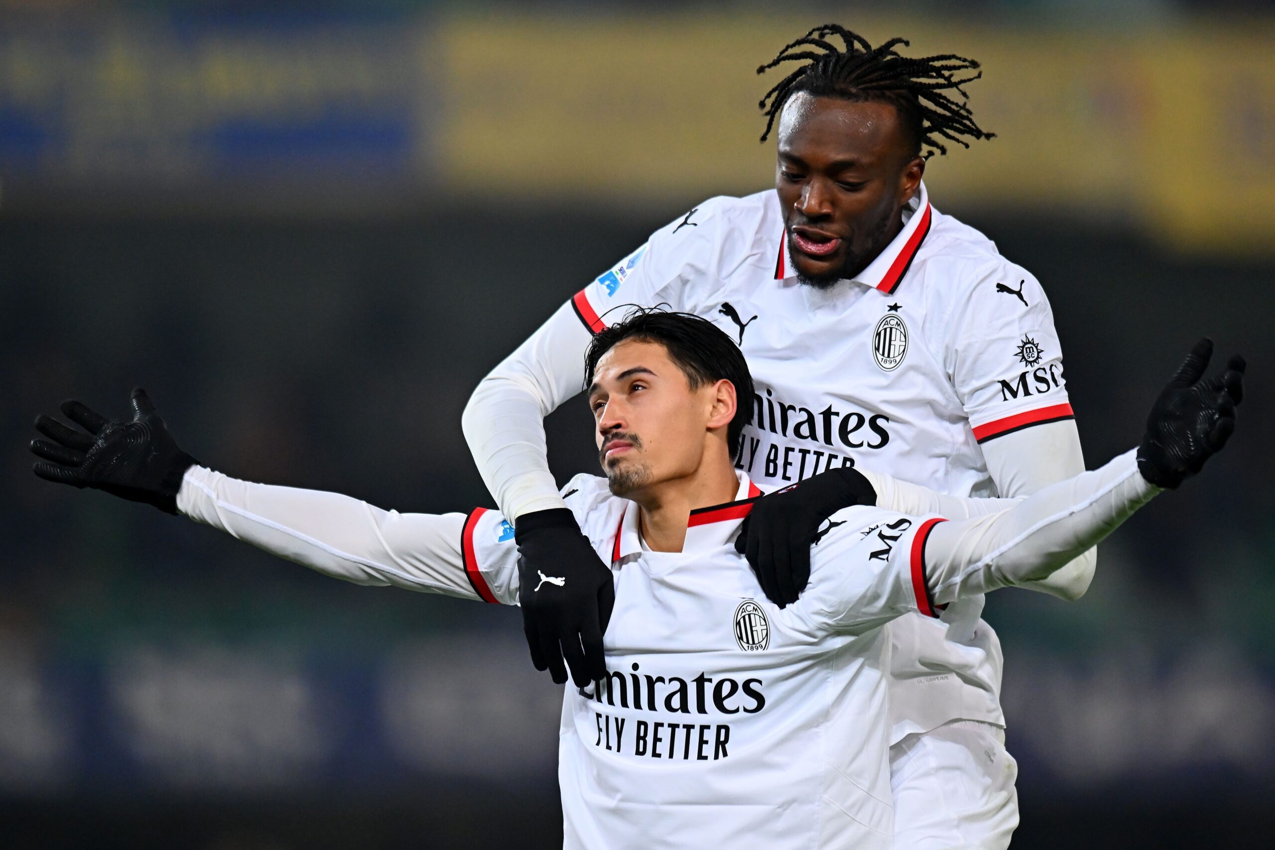 Reijnders schießt die AC Milan zum Arbeitssieg bei Hellas Verona