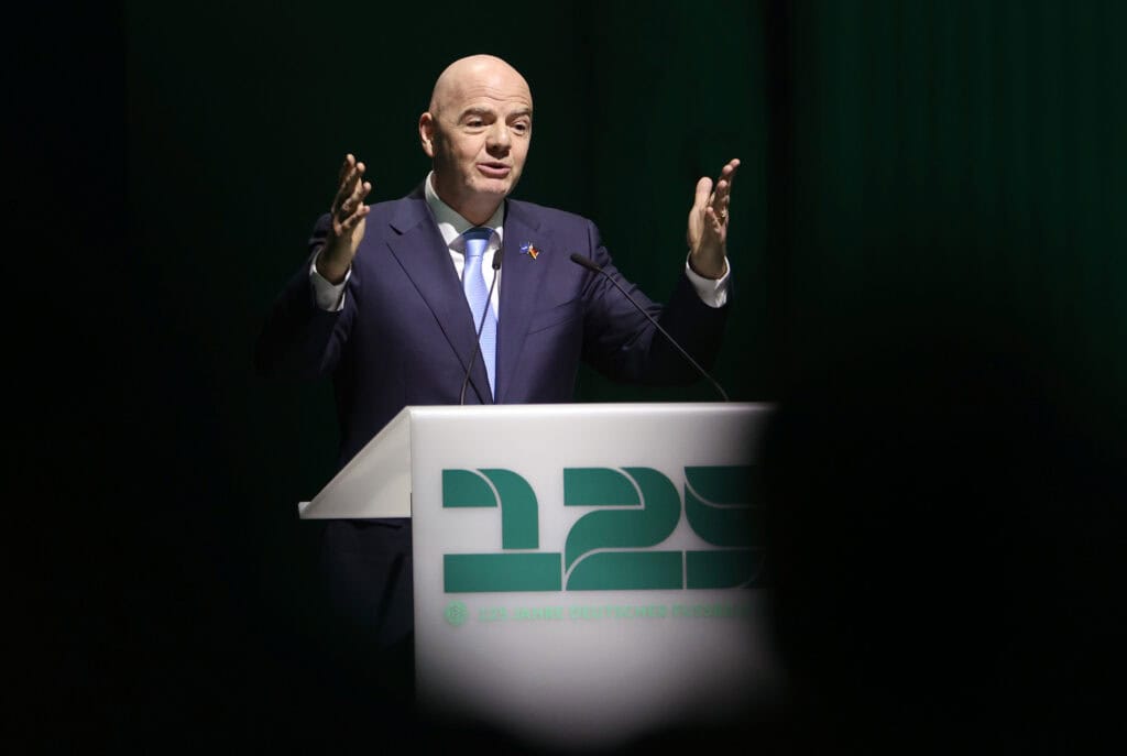 FIFA Fifpro Infantino