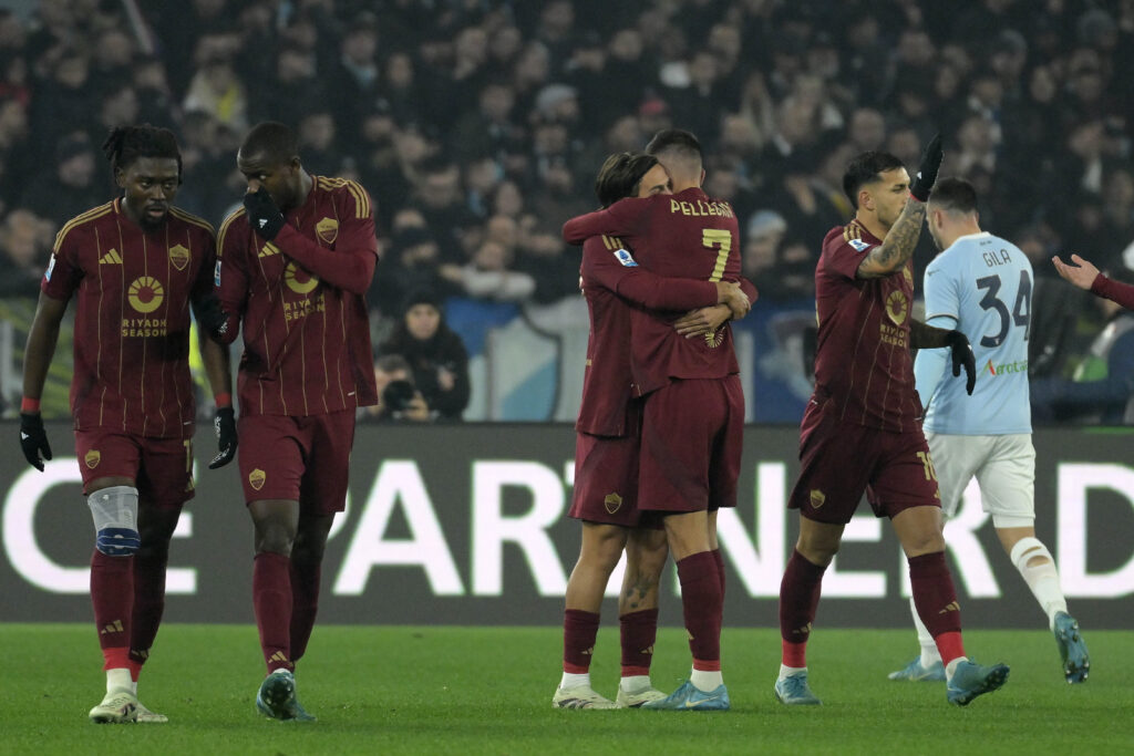 Die AS Roma bezwang Lazio im Stadtderby.
