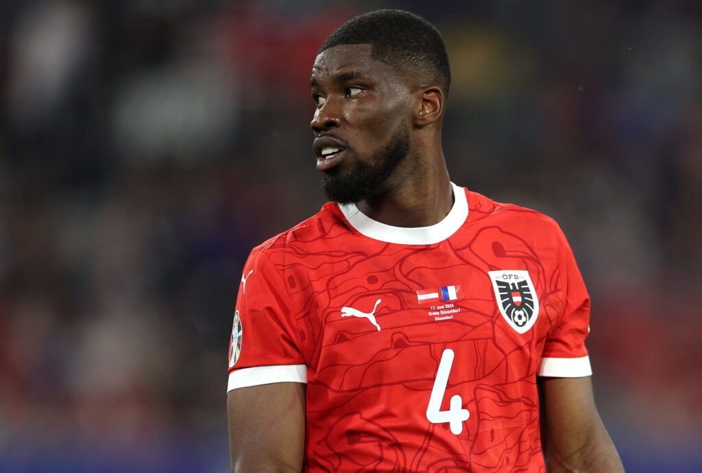 Kevin Danso im Trikot der Nationalmannschaft von Österreich.