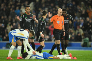 Meisterschaft endgültig vom Tisch? Arsenal lässt in Brighton Federn!