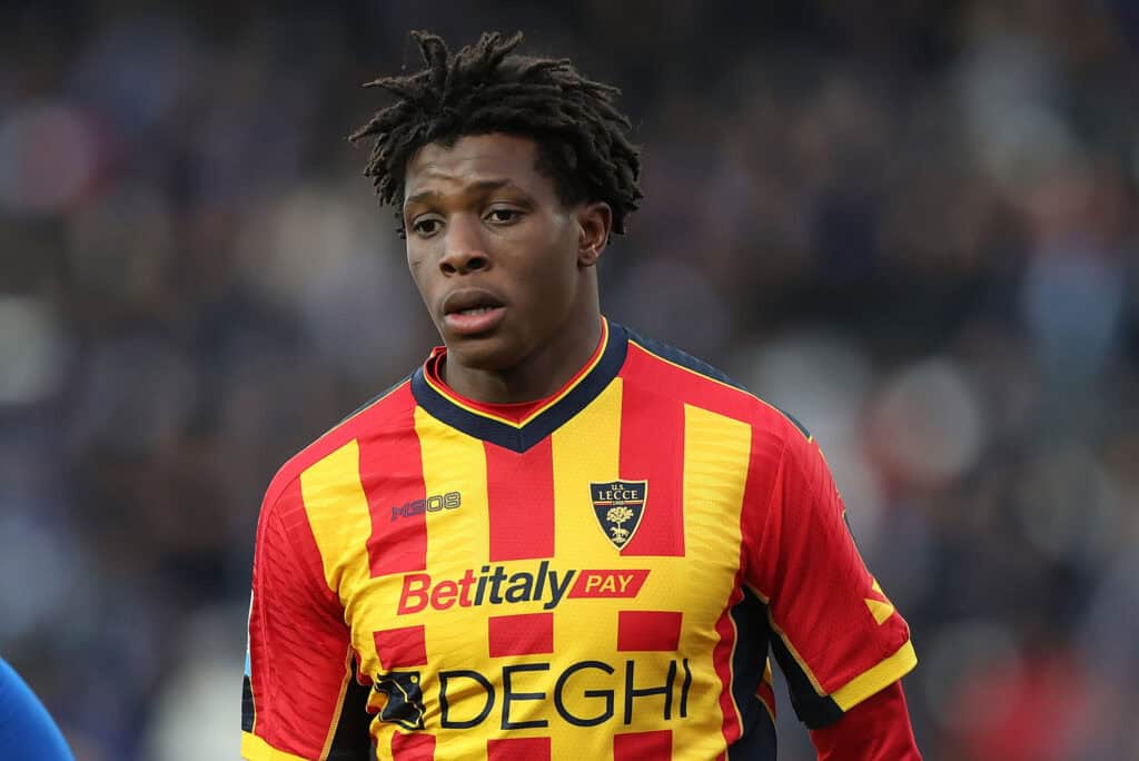 Manchester United steht kurz vor einem Transfer von Patrick Dorgu. Im Gesamtpaket könnte US Lecce knapp 40 Millionen Euro für den Dänen kassieren.