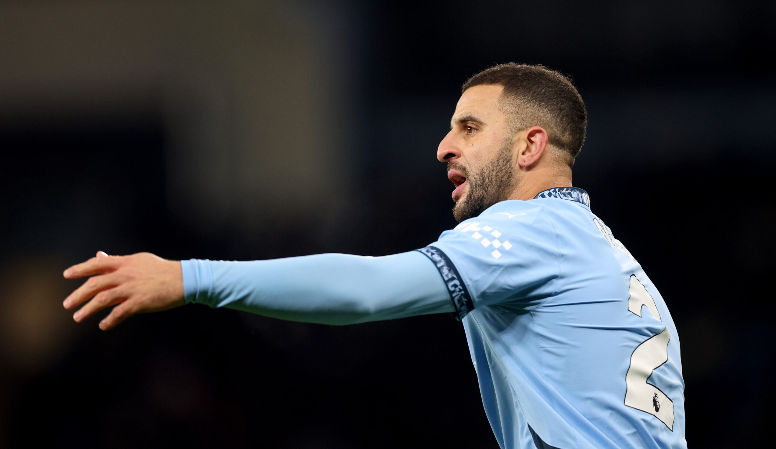 Kyle Walker möchte Manchester City noch in diesem Winter verlassen. Nathan Ake lobte seinen Mitspieler derweil in den höchsten Tönen.