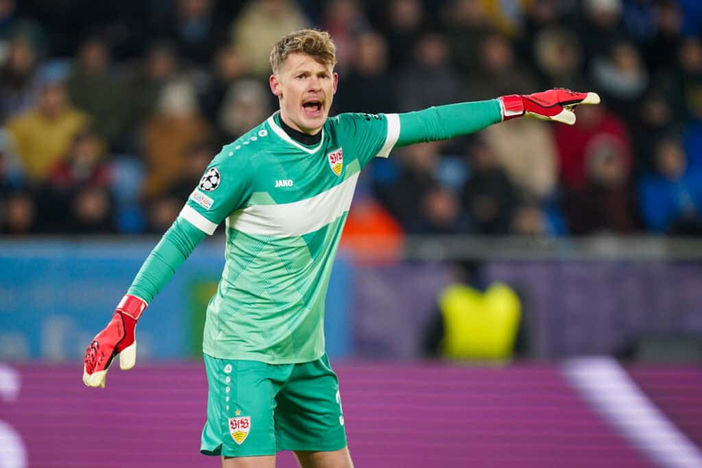 Nach der Ankunft von Jonas Urbig ist die Zukunft von Alexander Nübel beim FC Bayern ungewiss. Sogar ein dauerhafter Verkauf im kommenden Sommer ist denkbar.