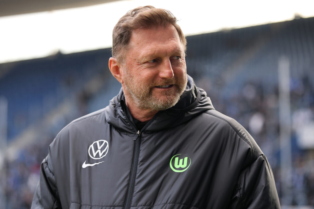 Der VfL Wolfsburg sieht sich nach dem Auswärtssieg in Hoffenheim auch für den weiteren Verlauf der englischen Woche gut gerüstet. Ralph Hasenhüttl will vor der Reise nach München die Punkte in Wolfsburg behalten.