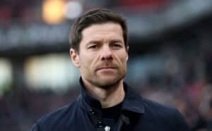 Alonso Bayer 04
