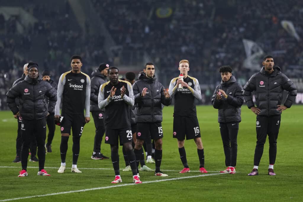 Eintracht Frankfurt holte ein Unentschieden bei Borussia Mönchengladbach.