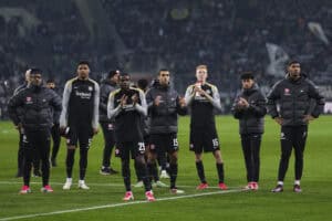 Eintracht Frankfurt holte ein Unentschieden bei Borussia Mönchengladbach.
