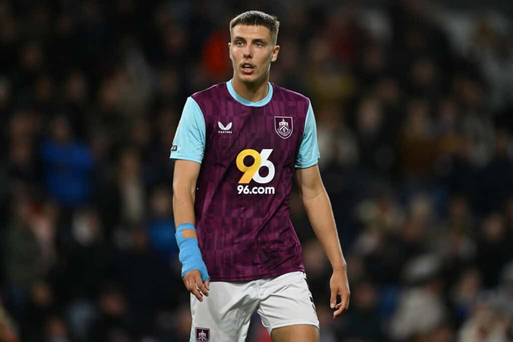 Estève Burnley Tottenham