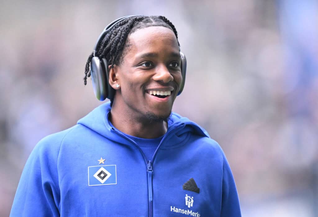 Der HSV hat den 1. FC Kaiserslautern zum absoluten Spitzenspiel des 23. Spieltags zu Gast. Merlin Polzin setzt dabei überraschend auf Youngster Adedire Mebude, der zum ersten Mal seit seinem Winter-Wechsel von Beginn an auflaufen darf.