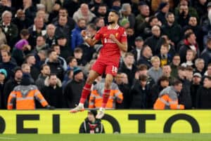 Cody Gakpo bejubelt den 1:0-Führungstreffer von Liverpool gegen Tottenham im EFL-Cup-Halbfinale